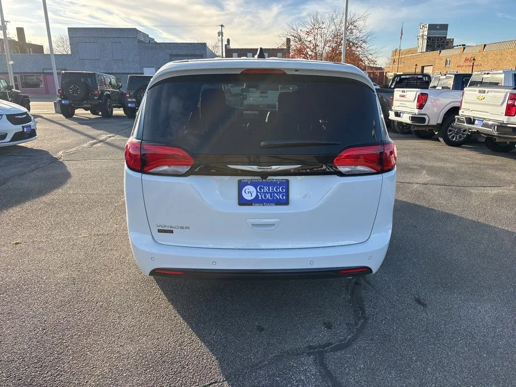 2026 Chrysler Voyager LX photo 2