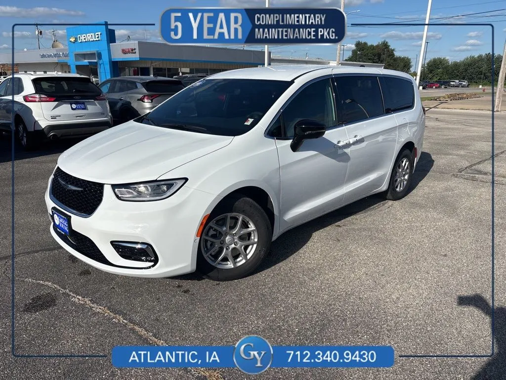 White 2026 Chrysler Pacifica Select for sale in Atlantic, IA