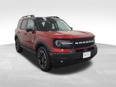 More photos of 2025 Ford Bronco Sport Outer Banks at Gregg Young Hortonville Ford, WI