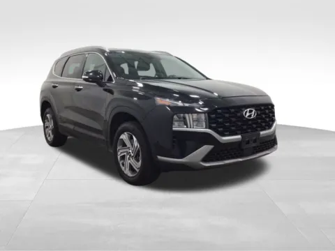 More photos of 2023 Hyundai Santa Fe SEL at Gregg Young Hortonville Ford, WI