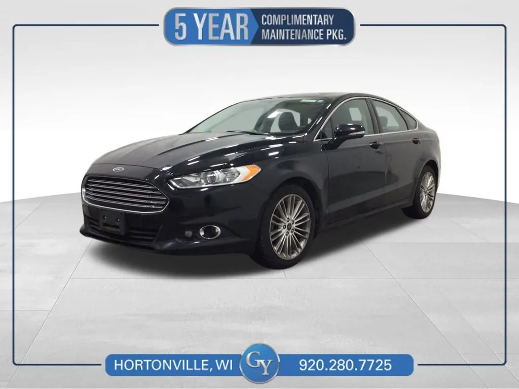 Black 2016 Ford Fusion SE for sale in Hortonville, WI