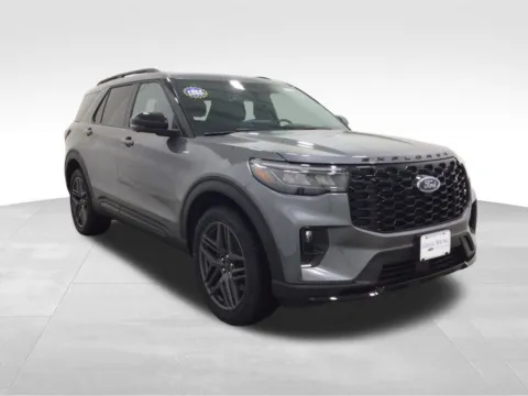 More photos of 2026 Ford Explorer ST-Line at Gregg Young Hortonville Ford, WI