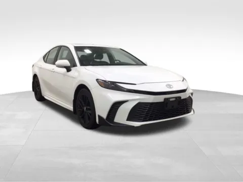 More photos of 2025 Toyota Camry SE at Gregg Young Hortonville Ford, WI