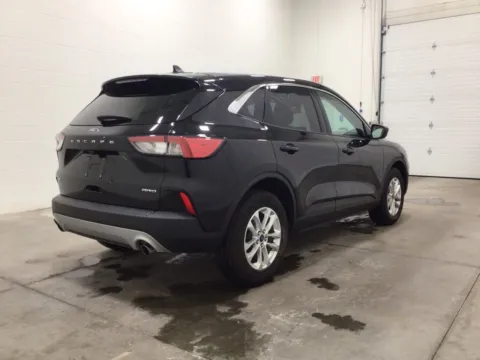 More photos of 2022 Ford Escape SE at Gregg Young Hortonville Ford, WI