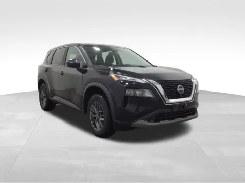 More photos of 2023 Nissan Rogue S at Gregg Young Hortonville Ford, WI