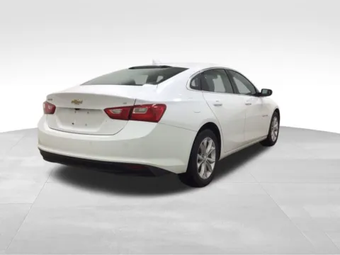 More photos of 2023 Chevrolet Malibu LT at Gregg Young Hortonville Ford, WI