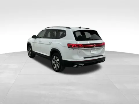 Photos of 2025 Volkswagen Atlas 2.0T SE w/Technology for sale in Hortonville, WI at Gregg Young Hortonville Ford