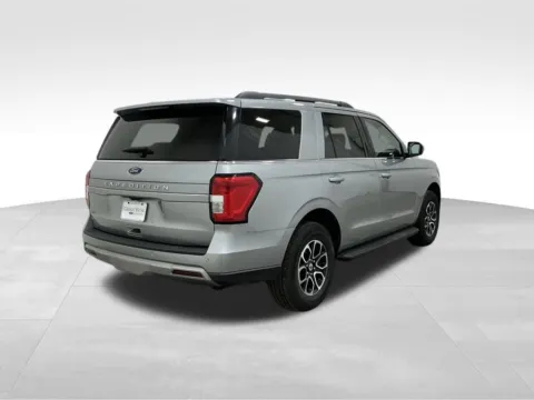 More photos of 2024 Ford Expedition XLT at Gregg Young Hortonville Ford, WI