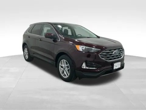 More photos of 2022 Ford Edge SEL at Gregg Young Hortonville Ford, WI