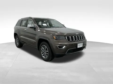 More photos of 2021 Jeep Grand Cherokee Limited at Gregg Young Hortonville Ford, WI