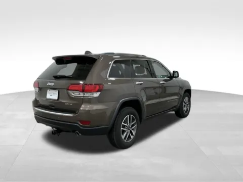 More photos of 2021 Jeep Grand Cherokee Limited at Gregg Young Hortonville Ford, WI