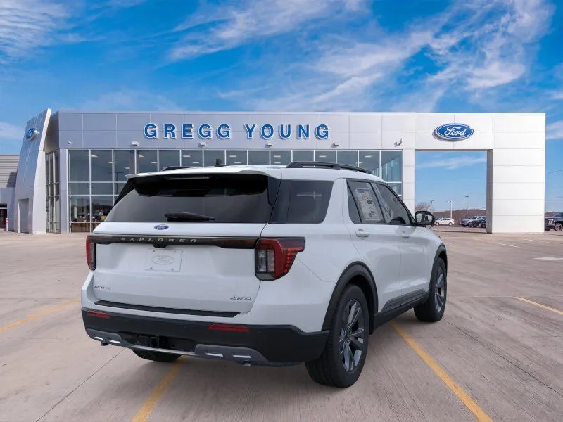 2026 Ford Explorer Active - Photo 8