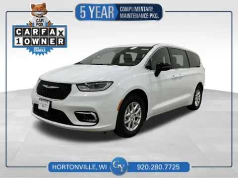 White 2025 Chrysler Pacifica Select for sale in Hortonville, WI