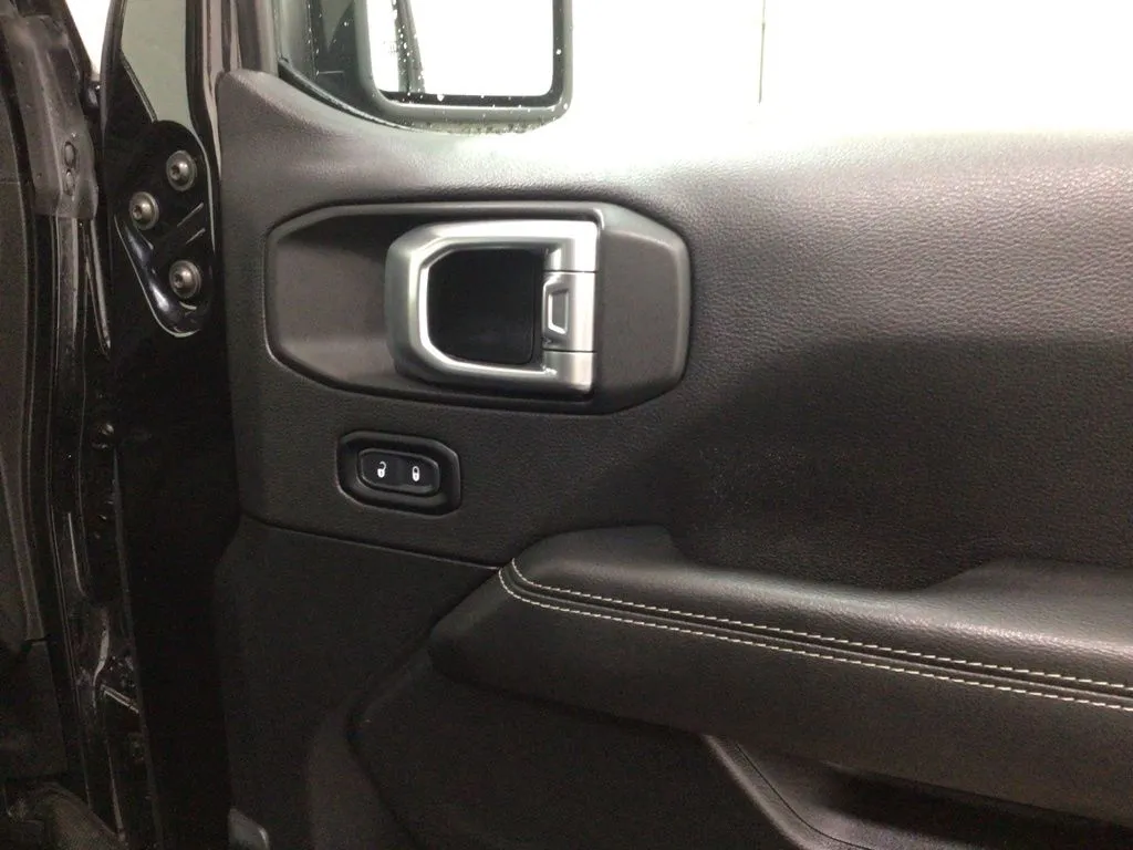 2020 Jeep Wrangler Unlimited Sahara - Photo 34