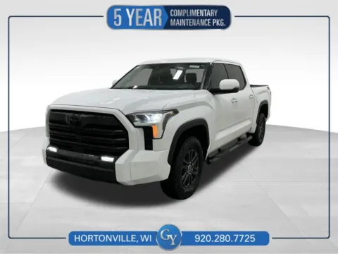 White 2023 Toyota Tundra SR5 for sale in Hortonville, WI