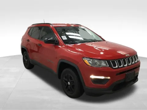 More photos of 2018 Jeep Compass Sport at Gregg Young Hortonville Ford, WI