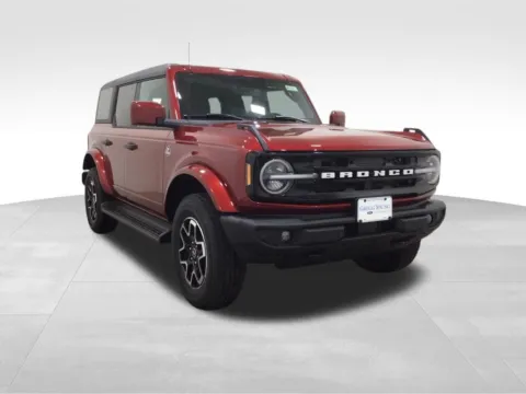 More photos of 2026 Ford Bronco Outer Banks at Gregg Young Hortonville Ford, WI