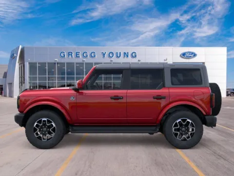 More photos of 2026 Ford Bronco Outer Banks at Gregg Young Hortonville Ford, WI