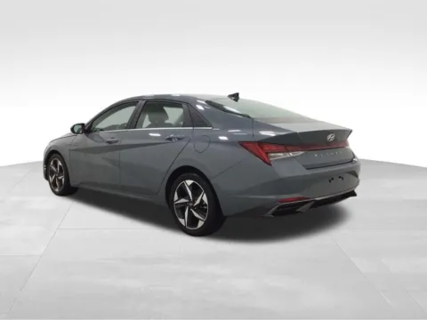 Another view of 2021 Hyundai Elantra SEL for sale in Hortonville, WI at Gregg Young Hortonville Ford