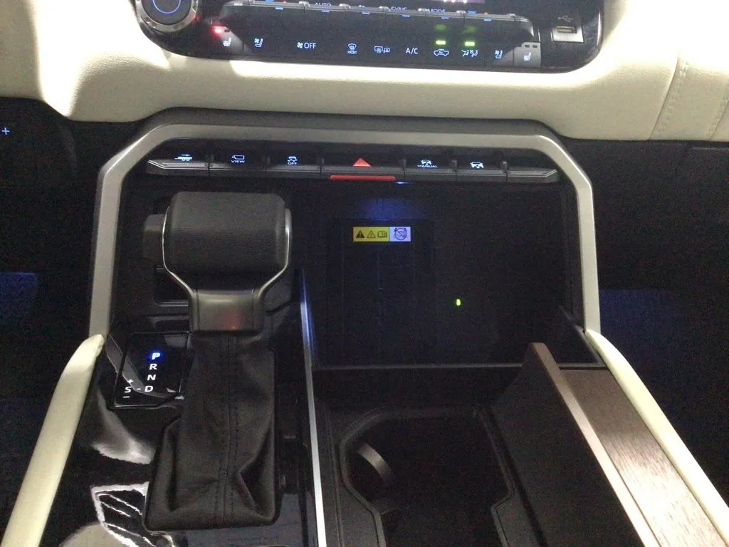 2023 Toyota Tundra Capstone - Photo 13