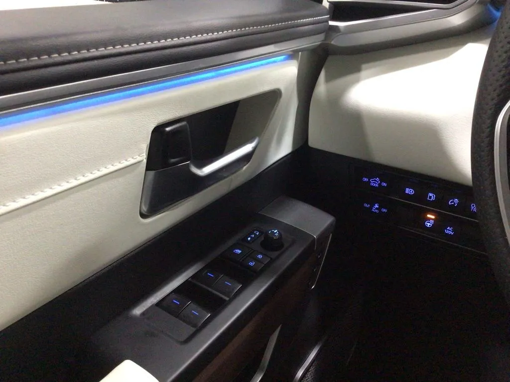 2023 Toyota Tundra Capstone - Photo 16