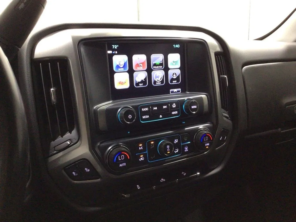 2018 Chevrolet Silverado 1500 LT Z71 - Photo 12