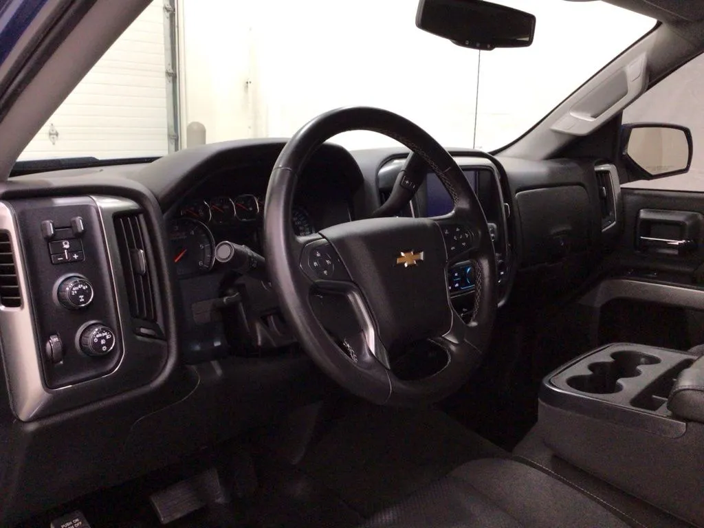 2018 Chevrolet Silverado 1500 LT Z71 - Photo 10