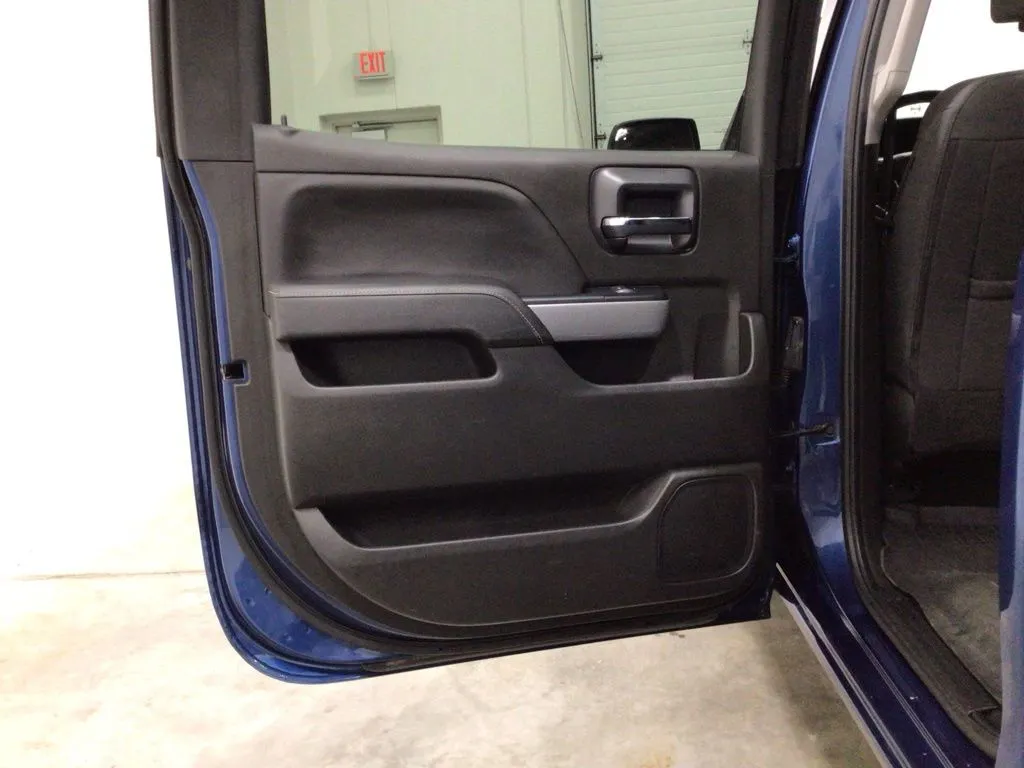 2018 Chevrolet Silverado 1500 LT Z71 - Photo 20