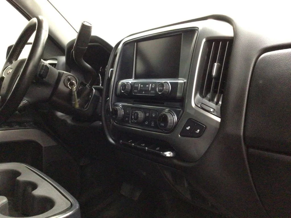2018 Chevrolet Silverado 1500 LT Z71 - Photo 32