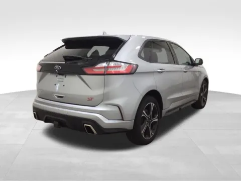 More photos of 2020 Ford Edge ST at Gregg Young Hortonville Ford, WI
