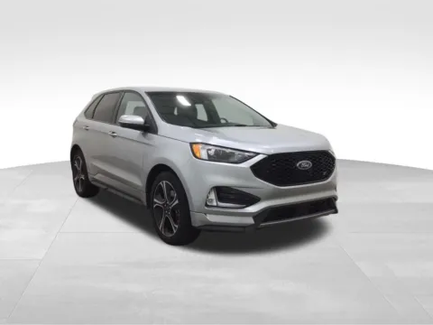 More photos of 2020 Ford Edge ST at Gregg Young Hortonville Ford, WI