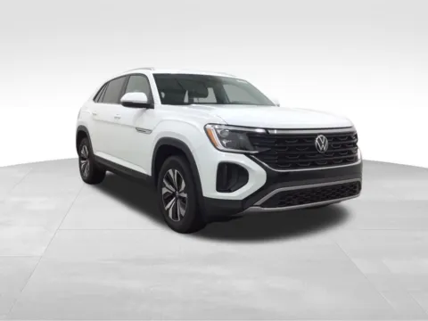 More photos of 2024 Volkswagen Atlas Cross Sport 2.0T SE at Gregg Young Hortonville Ford, WI
