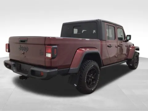 More photos of 2022 Jeep Gladiator Willys at Gregg Young Hortonville Ford, WI