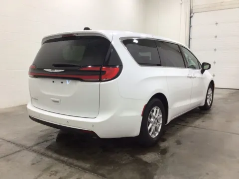 More photos of 2023 Chrysler Pacifica Touring L at Gregg Young Hortonville Ford, WI