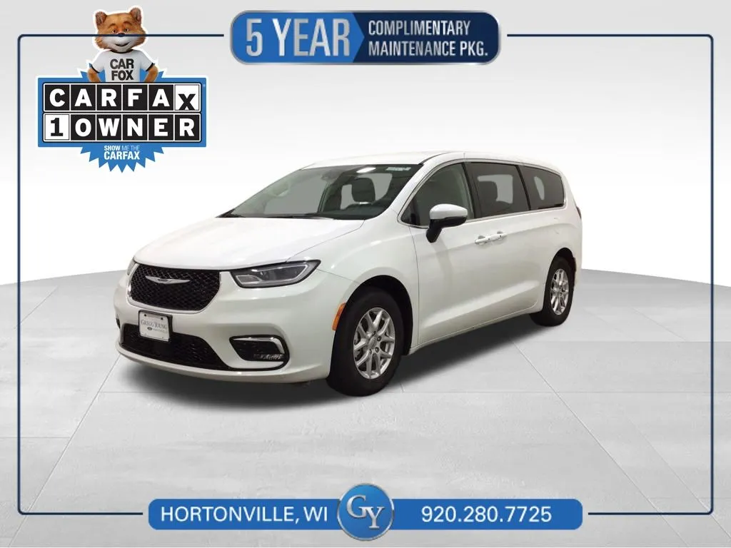 2023 Chrysler Pacifica Touring L for sale in Hortonville, WI