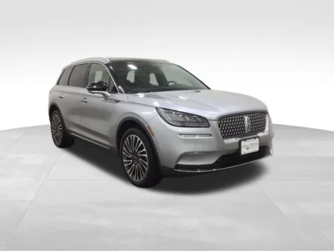 More photos of 2021 Lincoln Corsair Reserve at Gregg Young Hortonville Ford, WI