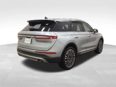 More photos of 2021 Lincoln Corsair Reserve at Gregg Young Hortonville Ford, WI