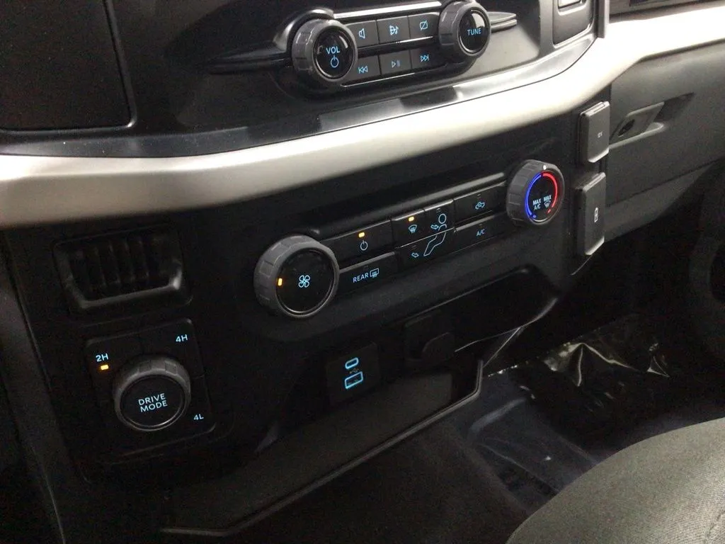 2023 Ford F-150 XLT - Photo 14