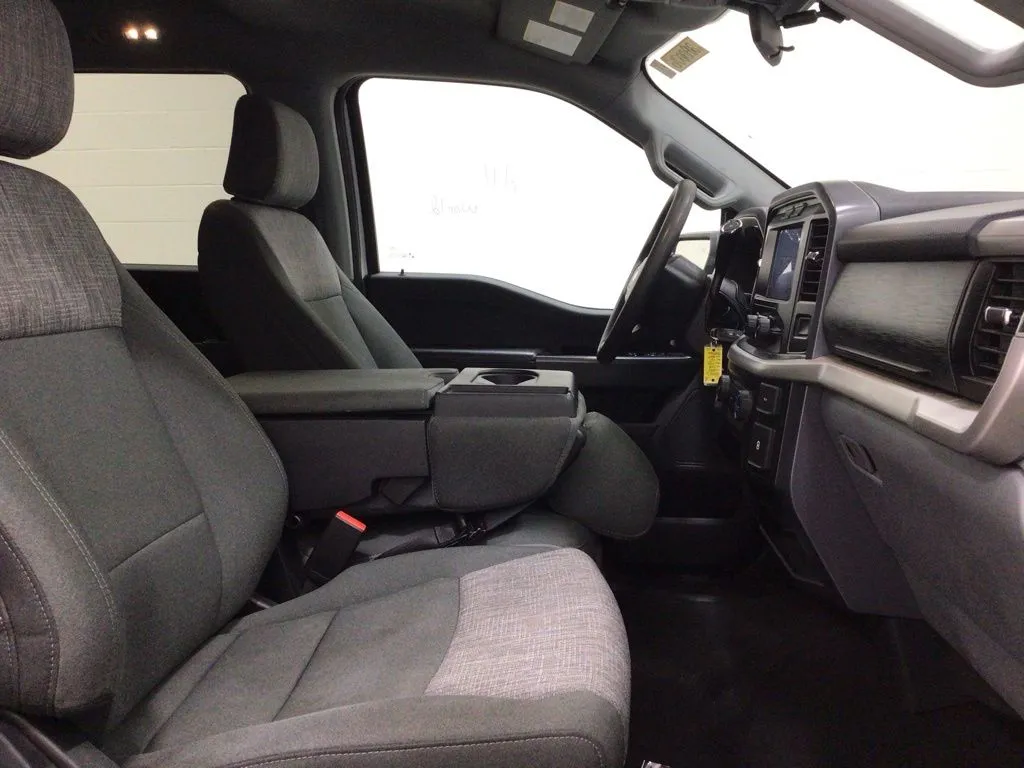 2023 Ford F-150 XLT - Photo 28