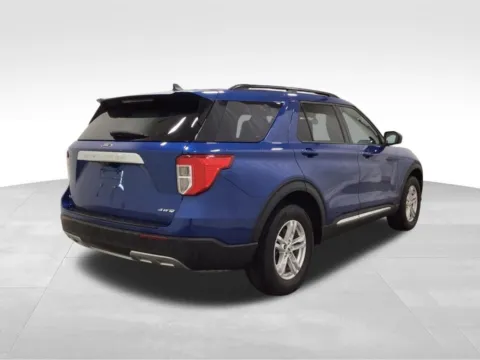 More photos of 2023 Ford Explorer XLT at Gregg Young Hortonville Ford, WI