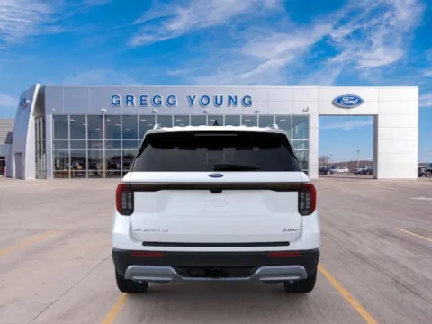 More photos of 2026 Ford Explorer Platinum at Gregg Young Hortonville Ford, WI