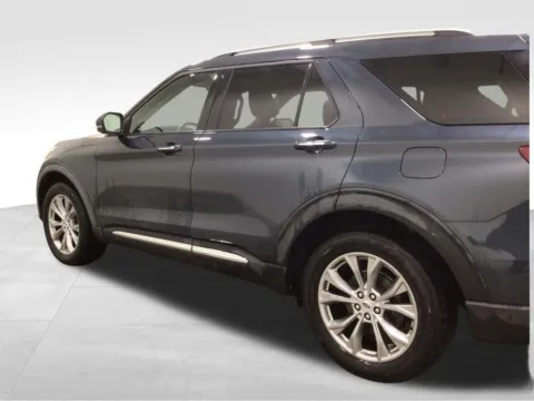 Another view of 2022 Ford Explorer Limited for sale in Hortonville, WI at Gregg Young Hortonville Ford