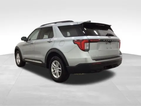 Another view of 2025 Ford Explorer Active for sale in Hortonville, WI at Gregg Young Hortonville Ford