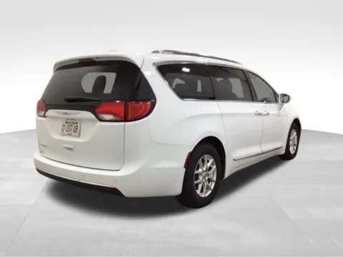 More photos of 2020 Chrysler Pacifica Touring L at Gregg Young Hortonville Ford, WI