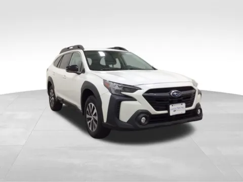 More photos of 2023 Subaru Outback Premium at Gregg Young Hortonville Ford, WI