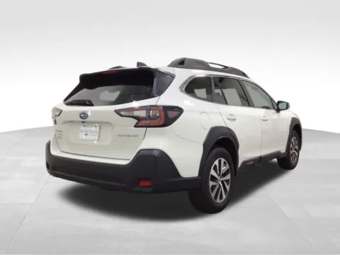More photos of 2023 Subaru Outback Premium at Gregg Young Hortonville Ford, WI