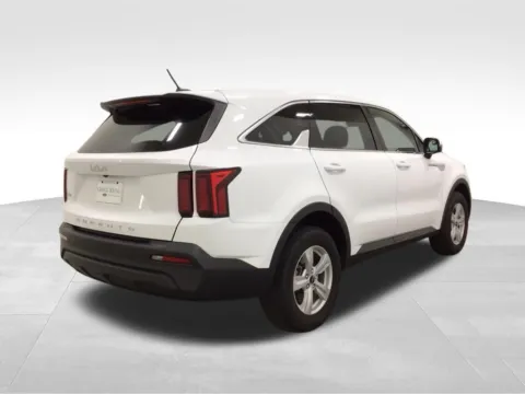 More photos of 2022 Kia Sorento LX at Gregg Young Hortonville Ford, WI