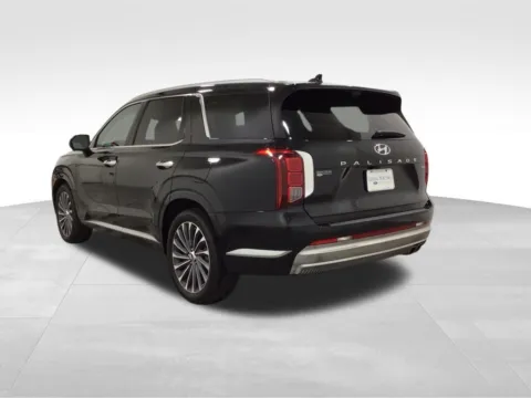 Another view of 2024 Hyundai Palisade Calligraphy for sale in Hortonville, WI at Gregg Young Hortonville Ford