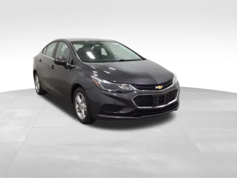 More photos of 2017 Chevrolet Cruze LT at Gregg Young Hortonville Ford, WI