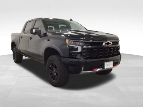 More photos of 2022 Chevrolet Silverado 1500 ZR2 at Gregg Young Hortonville Ford, WI